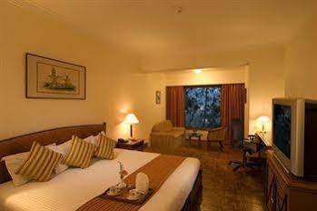 होटल Gem Park 4*
